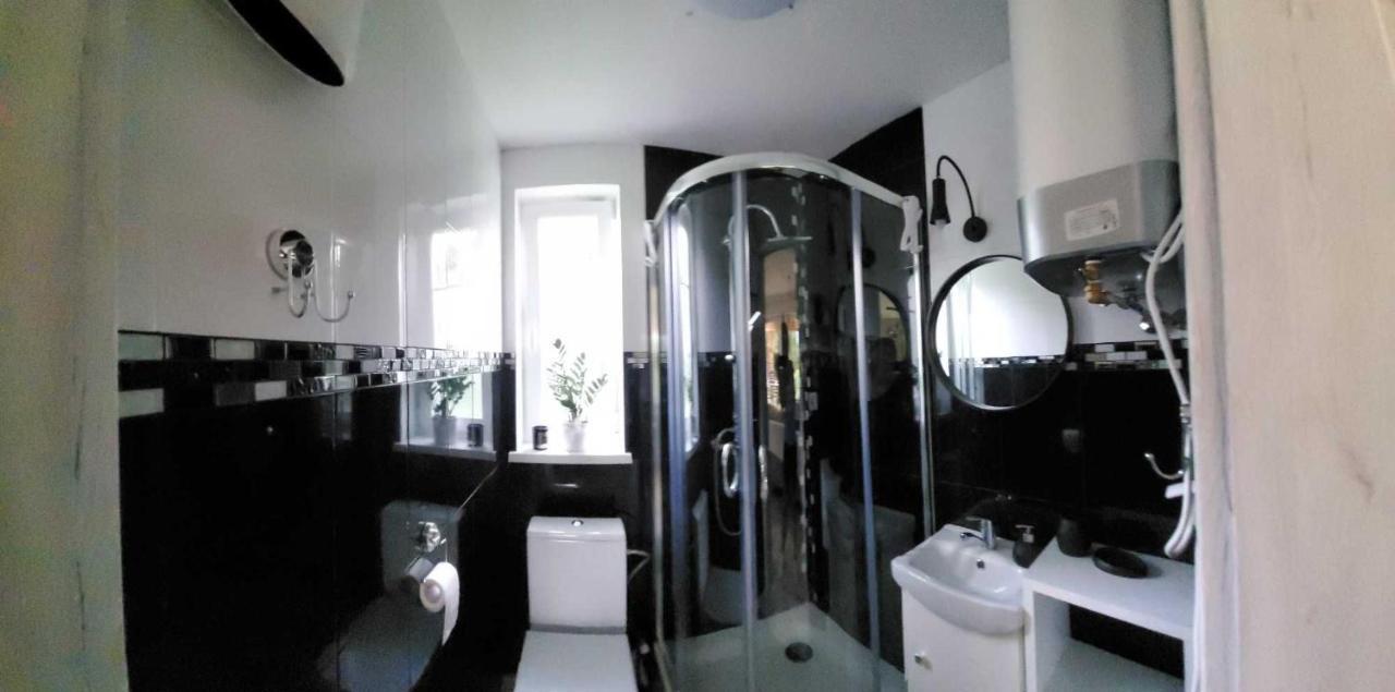 Domek Za Plotem Rebiszow Exteriér fotografie